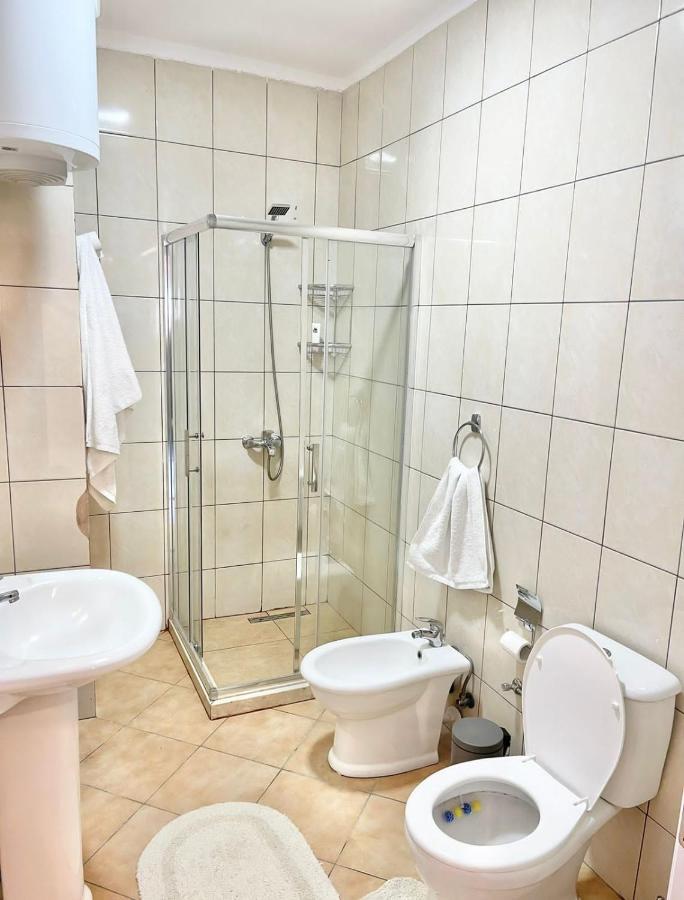 Mh Apartment, Free Parking, Flexible Check In Tirana Exterior foto