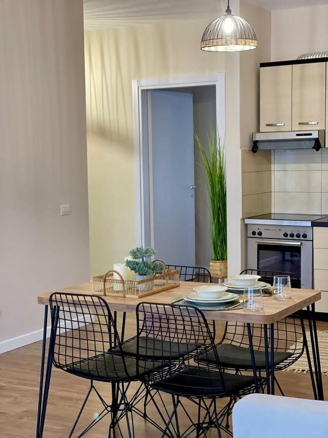 Mh Apartment, Free Parking, Flexible Check In Tirana Exterior foto
